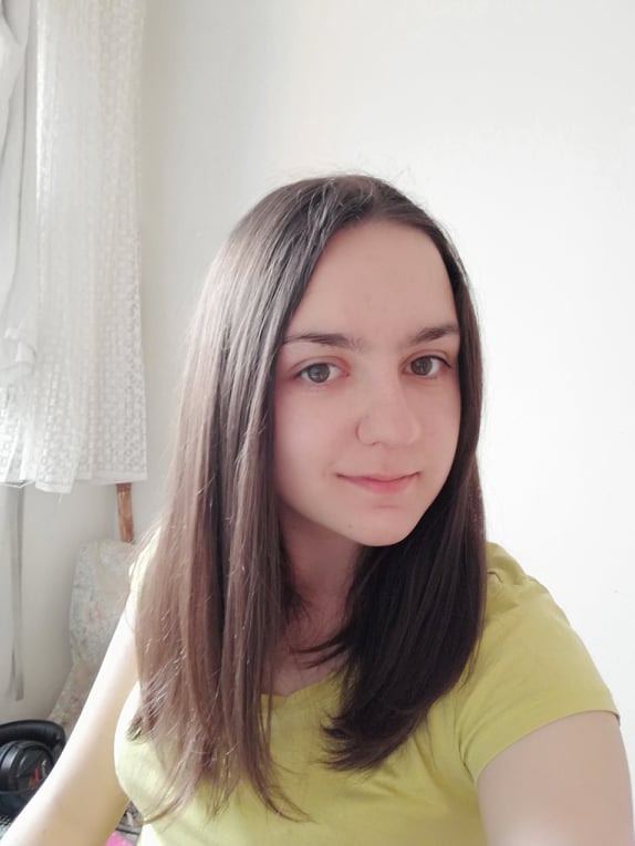 Simon Zsófi Karolin