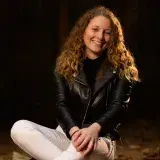 Szabados Laura